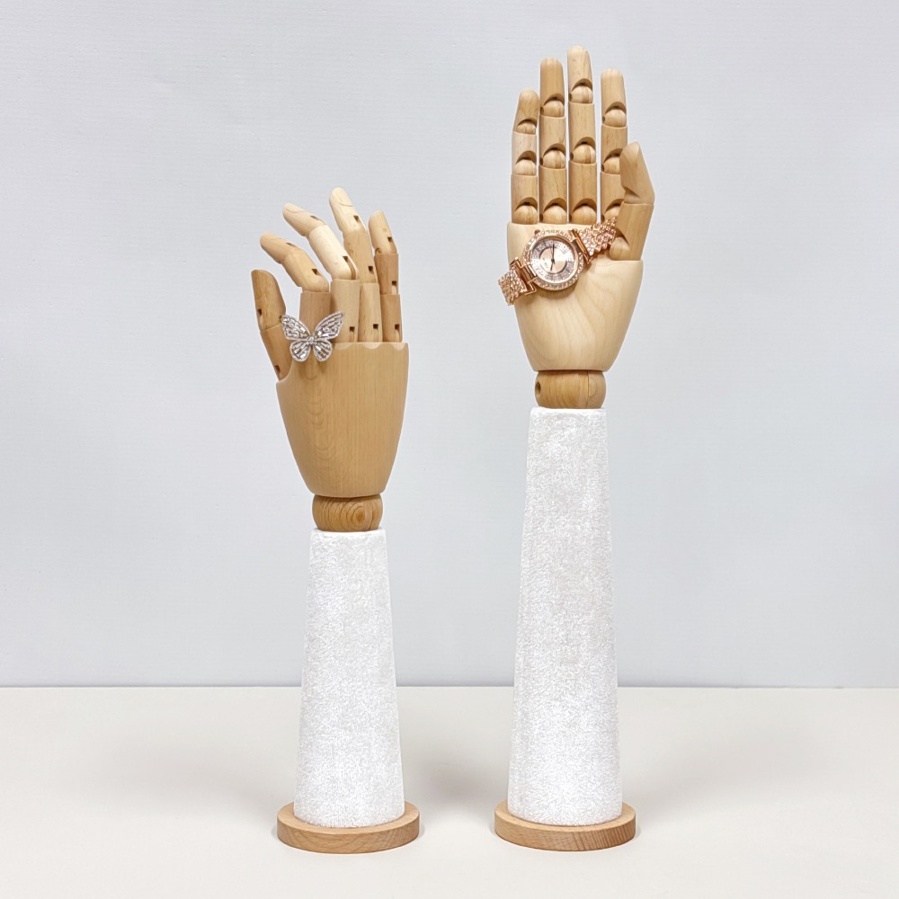 Body Jewelry Shop - Houten fluwelen handmannequin met beweegbare gewrichten