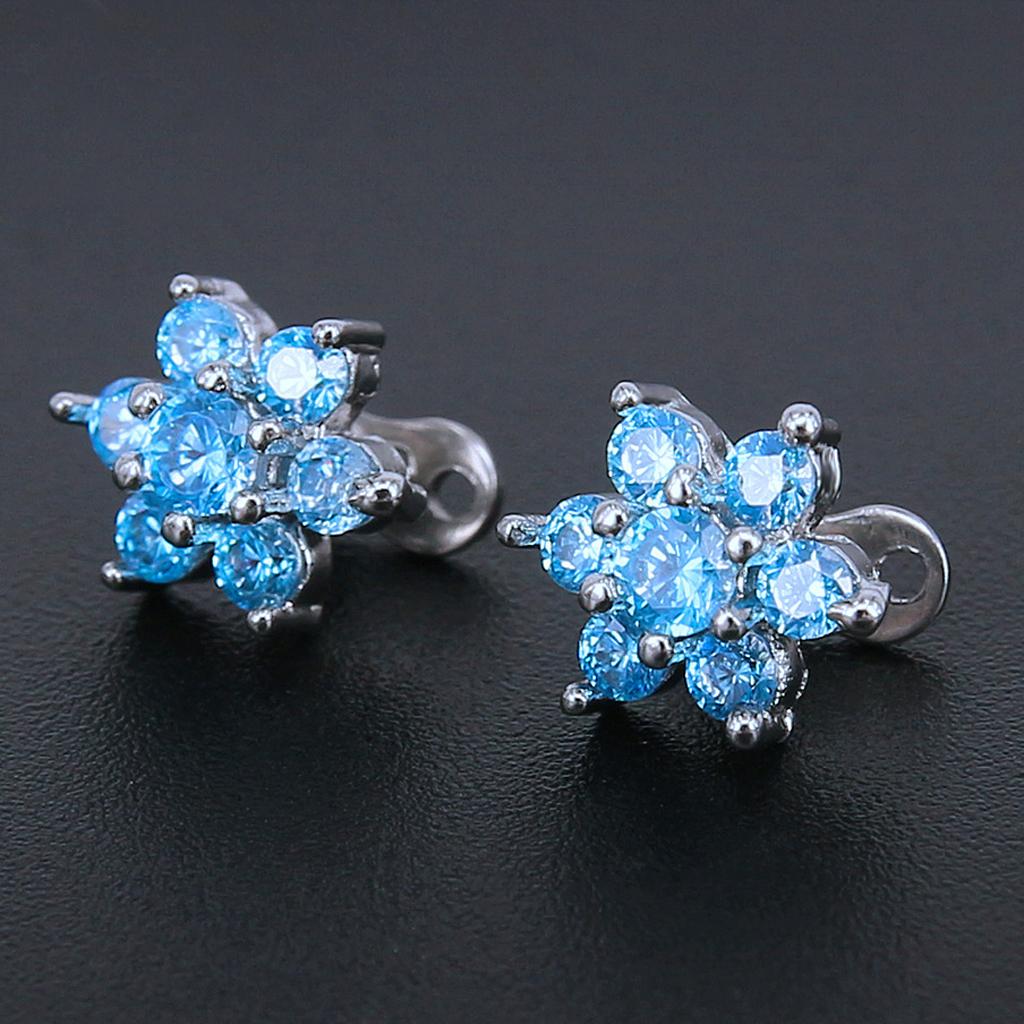 Oorbellen met microdermale stu - Body Jewelry For Sensitive Skin recensie en prijs